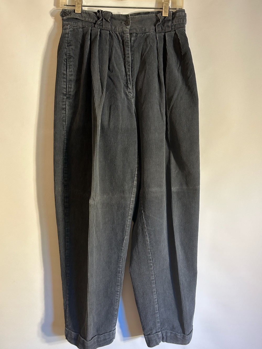 TANGIER VTG HIGH WAISTED PLEATED FRONT CHARCOAL GREY CORDUROY PANTS SIZE 9